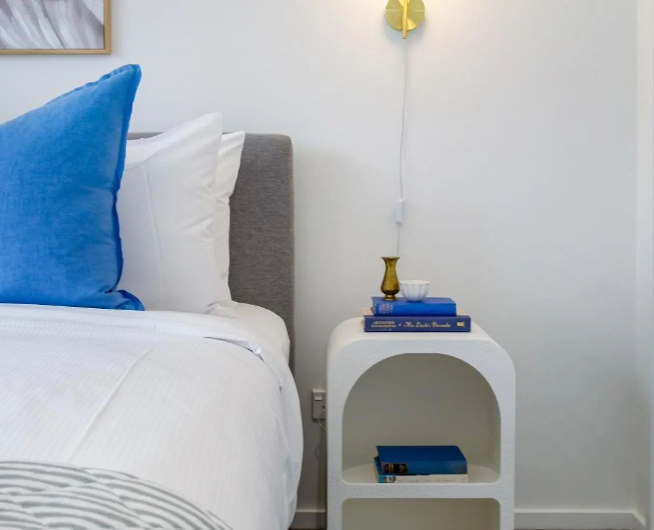 Greek Island Inspired 2 Bed Room 1 Bath Townhouse Christchurch
